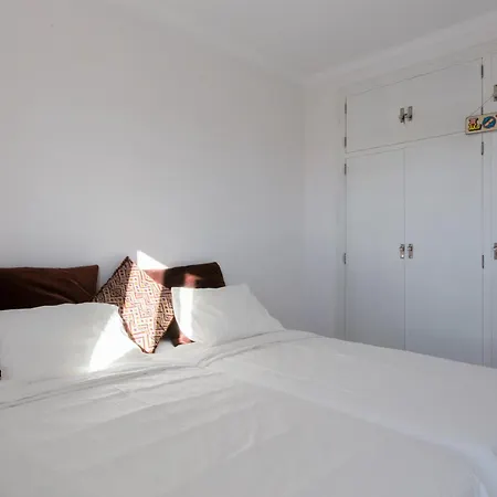 Planeta Mallorca Sea And Mountain Apartment Pollenca